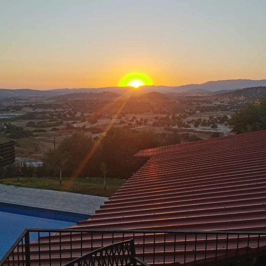 Sunset Retreat Cyprus Lägenhet Pentakomo Exteriör bild